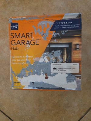 Chamberlain MyQ Smart Garage Hub - Black dAMAGED BOX