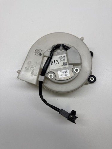 Electric vehicle battery fan