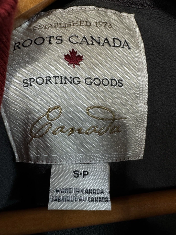 Roots Canada 2008-2010 Mountie Red Embroidered Jacket Women’s Small Petite - Изображение 2 из 4