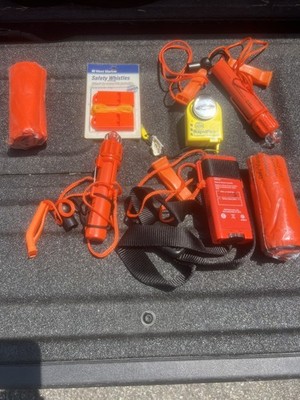 Assorted Vest emergency ACR C-Light LED Rapidfire Personal Distress Light USCG 