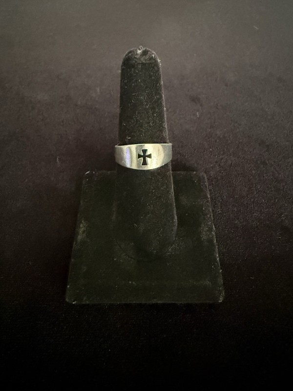 Sterling Silver Cross Cut Out Ring sz 7.75