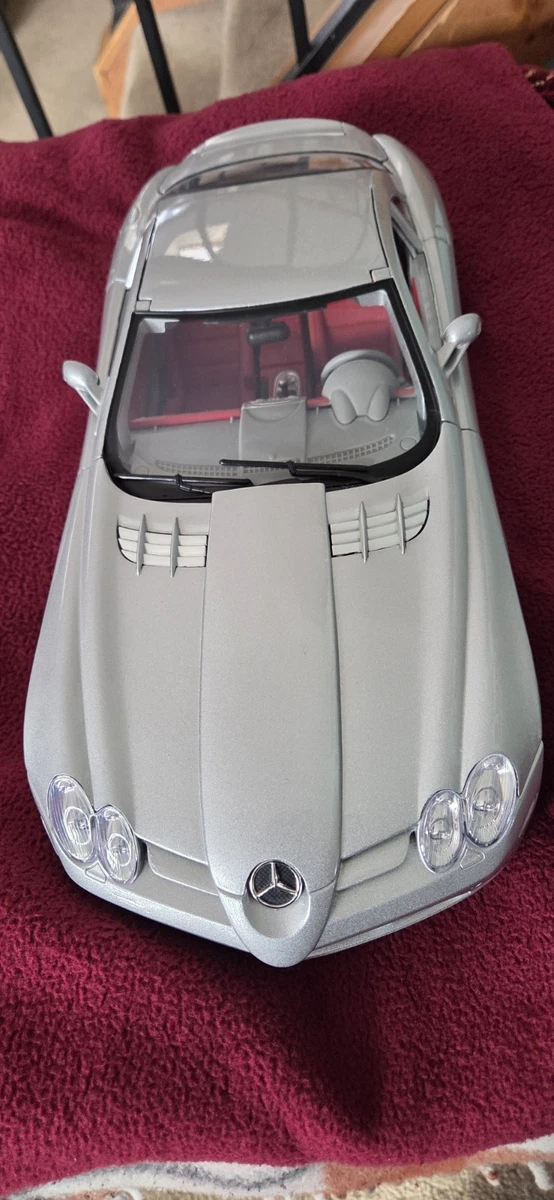 Mercedes AMG CLK – Maisto 1/18, Diecast, Modèle Tiemann, B6 696 2110