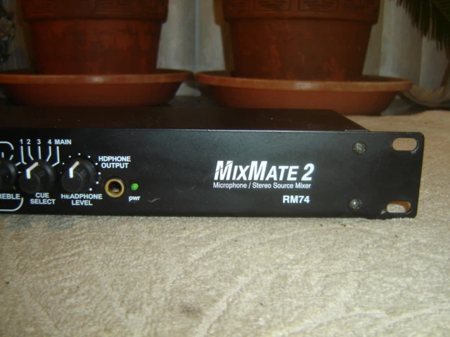 Rolls RM74, Mix Mate 2, Microphone Stereo Source Mixer, Preamp, Rack - Image 4 of 4