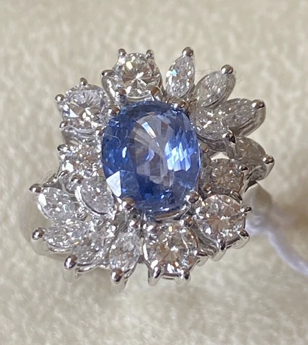 Certified 18K Gold Ring With Diamonds And Natural Ceylon Sapphire Ct. 3.46