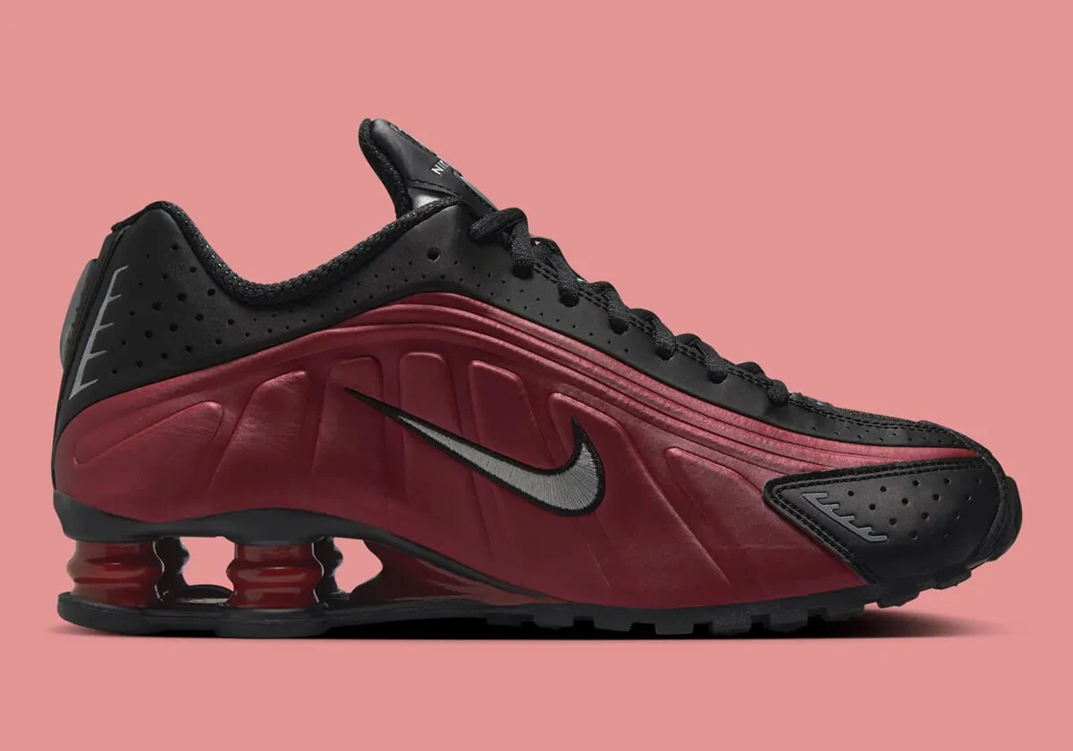 Nike Shox R4 Shoes Black Team Red Metallic Silver AR3565-009