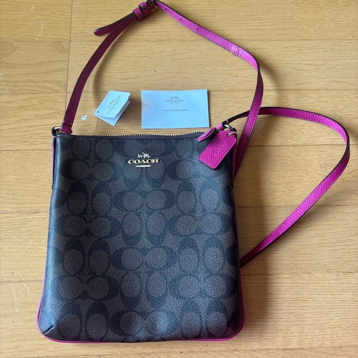 COACH Pink Leather Shoulder Bag for Women