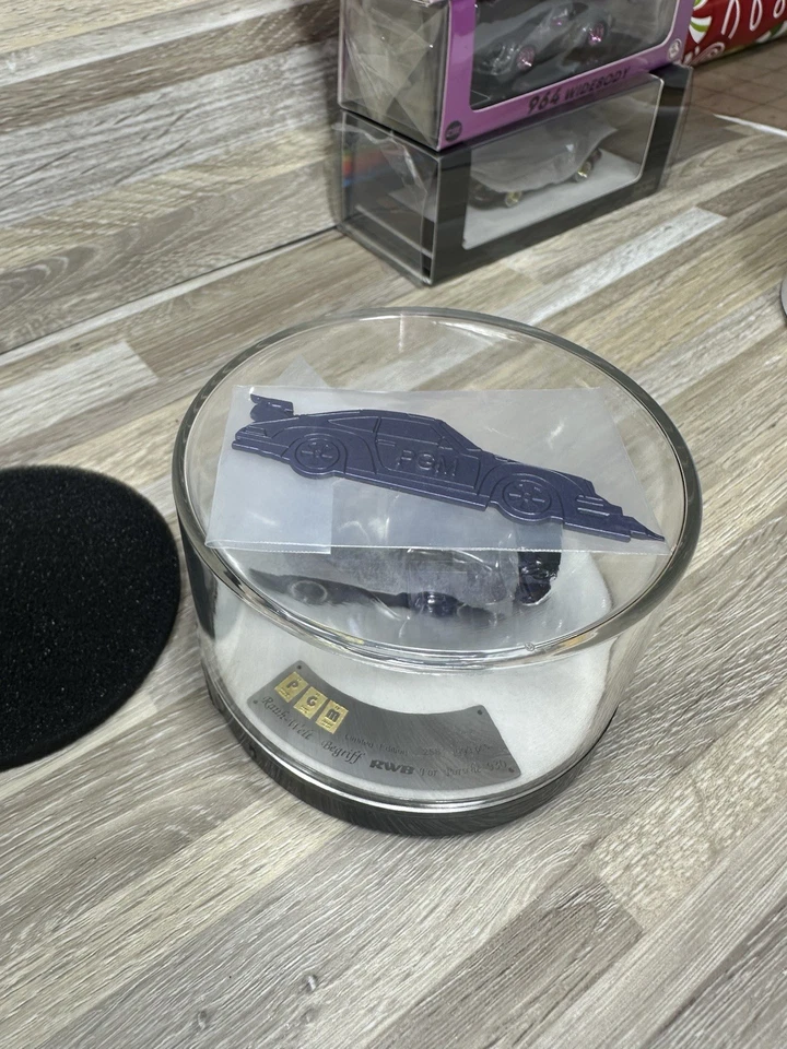 1/64 PGM Porsche RWB 911 930 Purple Zweite Entwicklung Luxury Version #258/999 - Image 4 of 4