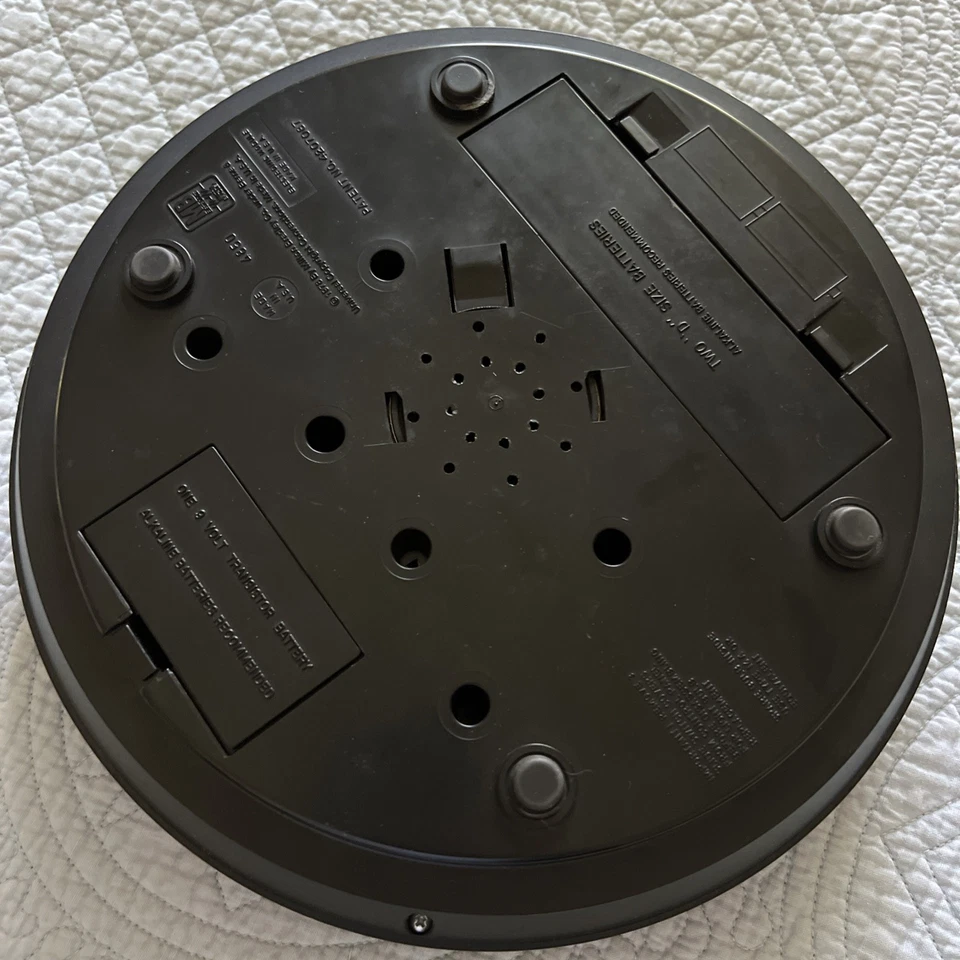 Juego electrónico Simon 1978 MB caja original instrucciones todas las luces, funciona Foto 4 de 4