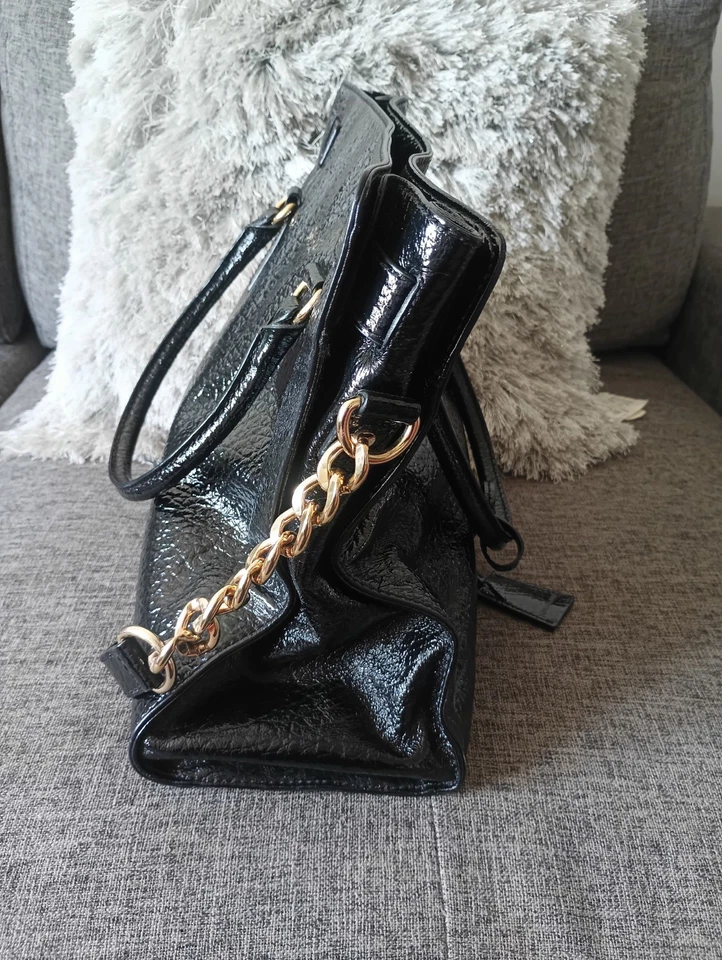 Bolso de Mano Michael Kors Hamilton Charol Repujado NS Foto 4 de 4