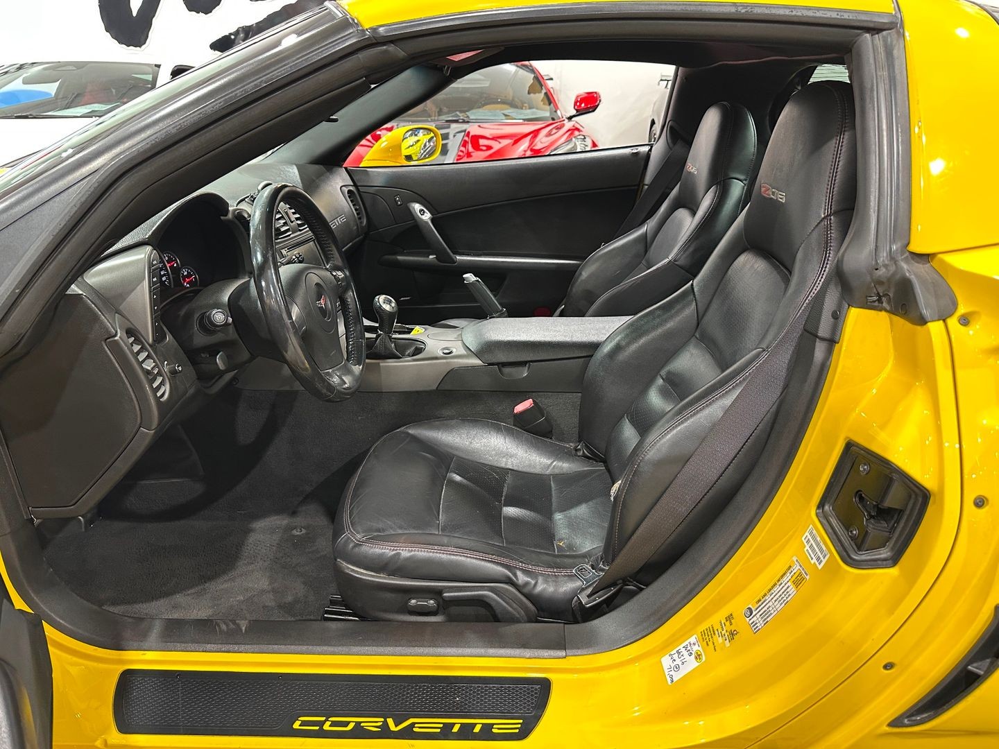 2007 [45U] Velocity Yellow Tintcoat Chevrolet Corvette   | C6 Corvette Photo 10