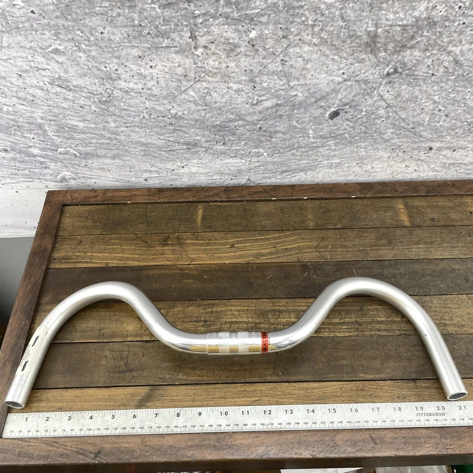 Guidão Nitto bigode 26.0 braçadeira RM016M alumínio tratado termicamente varredura Japão - Imagem 4 de 4