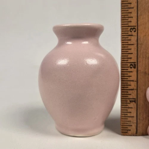 1932 Red Wing Rumrill Art Pottery 3" Mini Vase #327 Novelties in rare Matte Pink