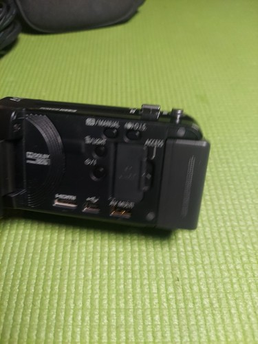 Panasonic HDC-SD40 High Definition Camcorder (with charger, battery and 32GB mem - Picture 13 of 24