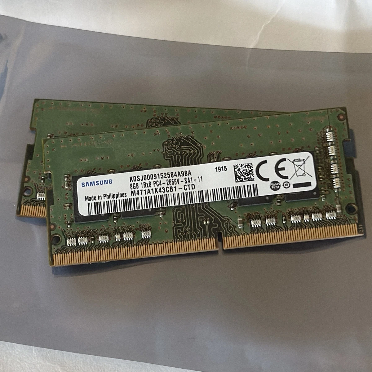 Samsung PC4-21300 (DDR4-2666) Bus Speed Computer RAM 8 GB Capacity