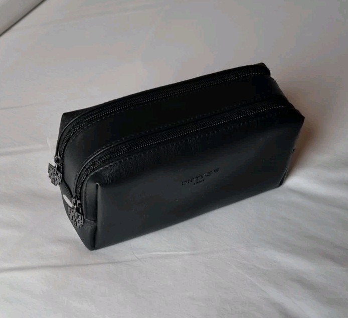 Picture 1 of 6