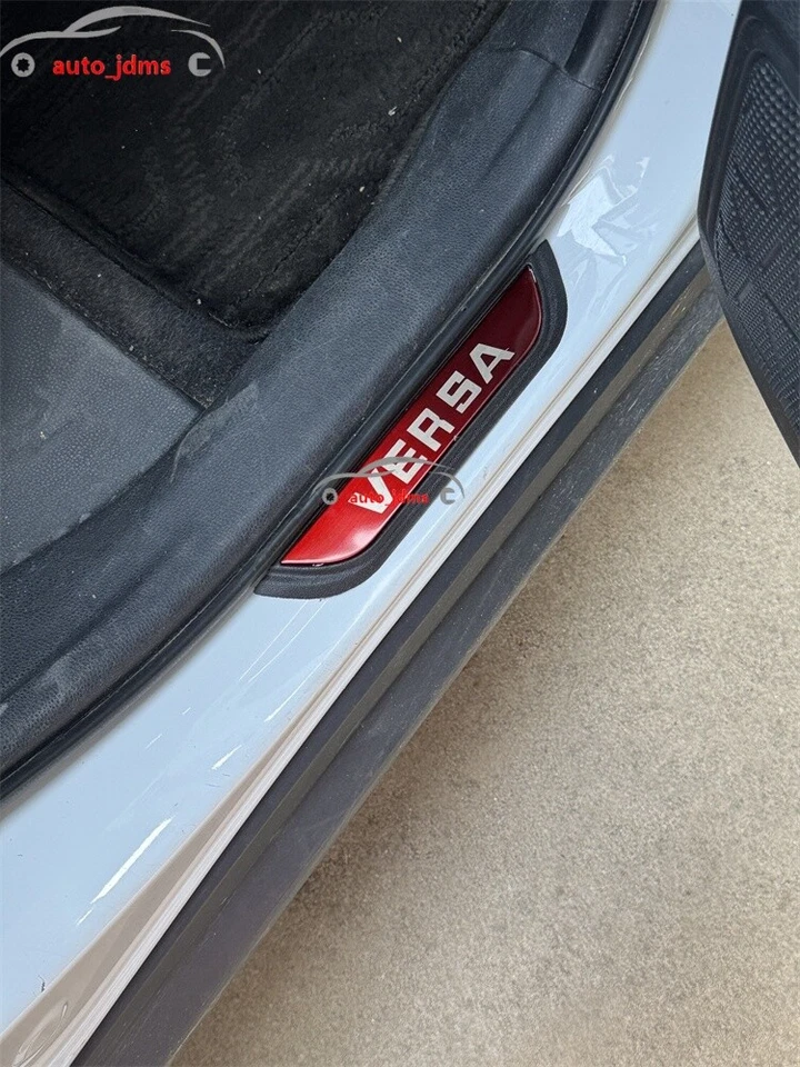 Para NISSAN Versa Accesorios Alféizar de Puerta Placa Desgaste Cubierta Protector Embellecedores Foto 3 de 4