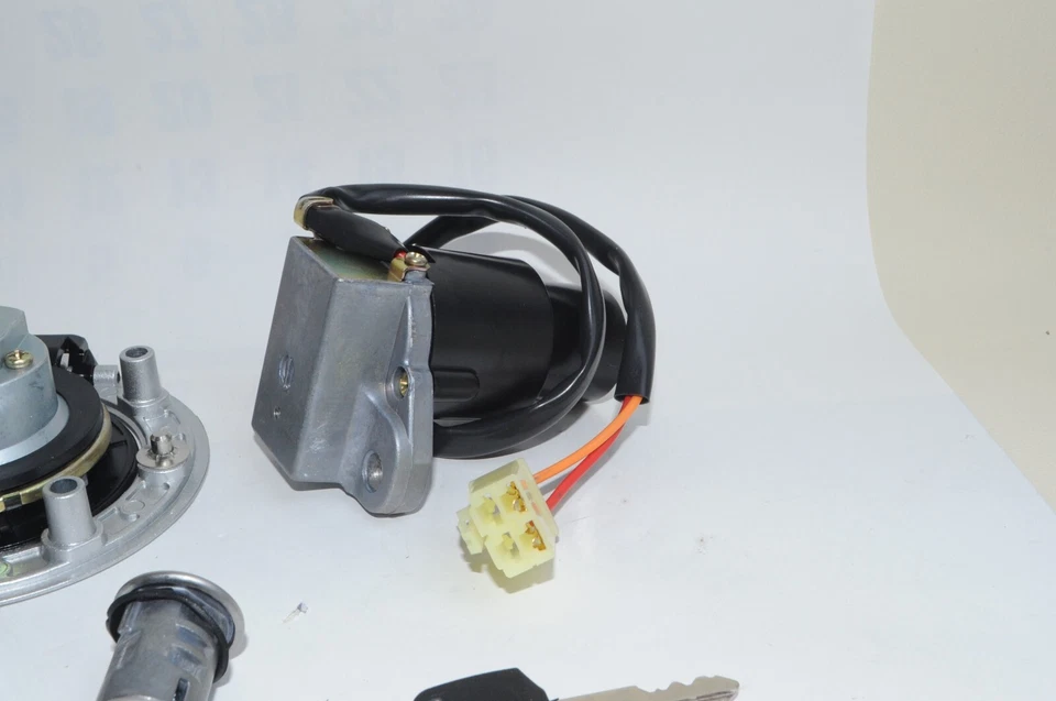 Juego de bloqueo de interruptor de llave de encendido Hyosung Hyosung GT250R GT650R GD250N Foto 2 de 4