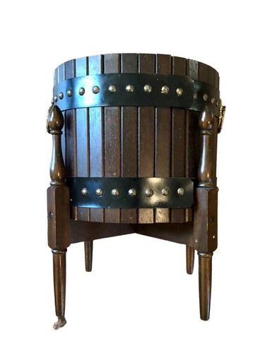 Vintage Mid Century Elevated Wooden Barrel Planter Pot—Karimoku Japan Furniture - Imagen 2 de 9