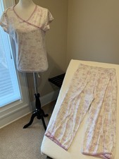 Garnet hill pajamas set medium 100 cotton organic wrap crop short sleeve floral