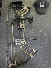 Bear Archery Legend 30 RH Mossy Oak Bottomland 70 Lb With RTH Package.
