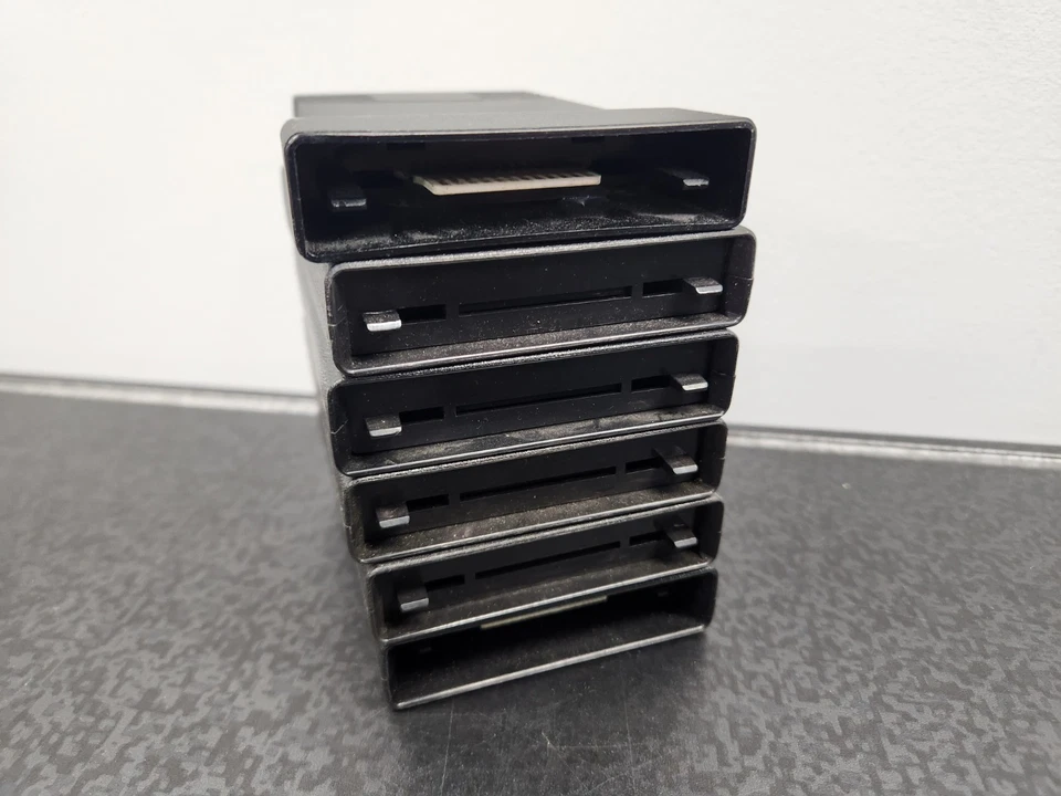 Лот (6) винтажных игровых картриджей Atari 2600: боевые, космические войны, видеоолимпийские игры... - Изображение 4 из 4