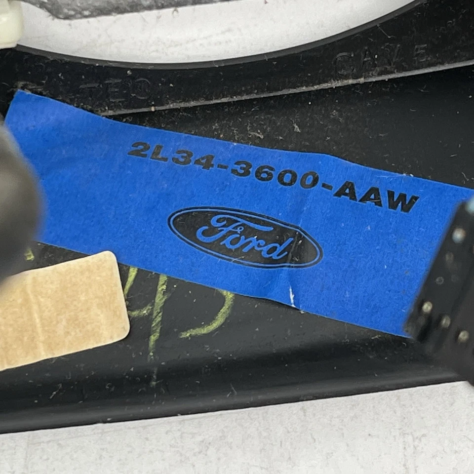 Volante Ford F250 F350 2002 03 2004 negro con control de velocidad 2L34-3600-AAW Foto 2 de 4