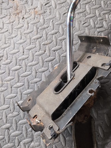 1981 - 1987 CHEVY GMC C/K TRUCK BLAZER JIMMY NP208 TRANSFER CASE SHIFTER - Picture 3 of 6