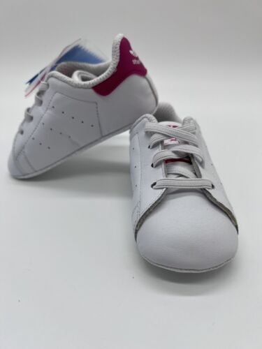 NWB Adidas Stan Smith Infant Crib Shoes Sneakers SZ 3K White with Dark Pink - Afbeelding 1 van 9