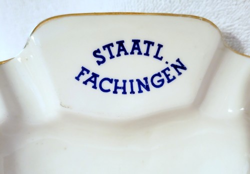 Vintage Deutsche Zigarre Zigarette Aschenbecher STAATL FACHINGEN weiß mit blauen Buchstaben - Bild 2 von 10
