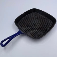 Well Equipped Kitchen Blue Enamel Skillet 9 1/2 in Frying Pan w/ Grease Drain
