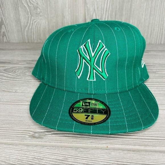 New Era Cap MLB NY Yankees Kelly Green and White Pinstripe 59FIFTY