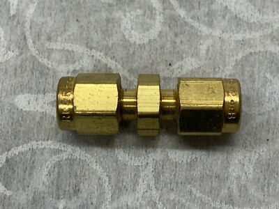 Union Parker A-Lok 2SC2-B Brass Compression Tube Fitting 1/8 Tube OD Union Parker A-Lok 2SC2-B Brass Compression Tube Fitting 1/8 Tube OD