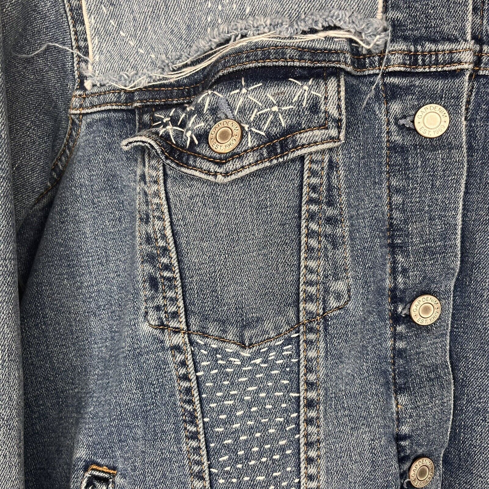 Hand Embroidered Patchwork Collage Gap Medium Was… - image 3