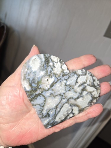 Heart-Shaped Polished Stone Carving with Metal Display Stand - Picture 2 of 4