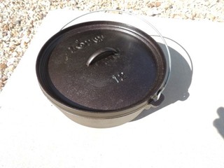 Lodge 6qt Cast Iron 12" Camp Dutch Oven w 3 Feet Handle & Box C1200