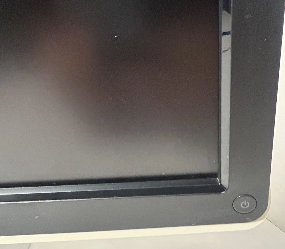 Dell Model ST20101 Widescreen LCD Monitor In Good Condition! - Image 2 of 4