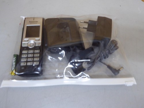 Telefon Panasonic DECT Mobilteil KX-TCA 175CE mit Netzteil Ladeschale Gürtelclip - Bild 5 von 5