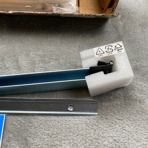Dell Y9R88 Rev A00 Sliding Ready 2/4-Post 1 U Static Racks Rail Kit - Picture 5 of 9