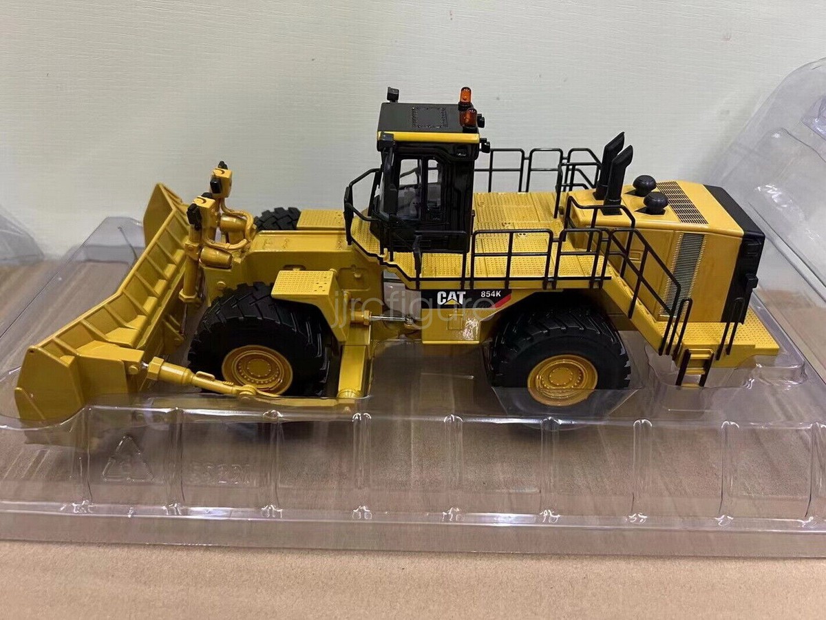Diecast Masters 1/50 Scale CAT 854K Wheel Dozer Diecast