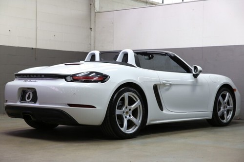 2018 Porsche Boxster - Picture 21 of 24