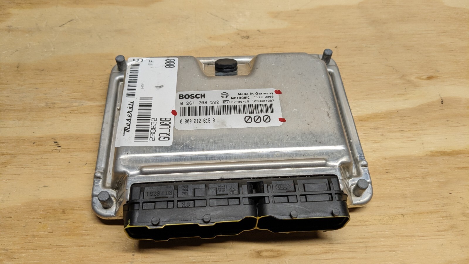 08 MASERATI QUATTROPORTE 4.2L ENGINE CONTROL MODULE ECU 0 261 208 592  (OEM)P10