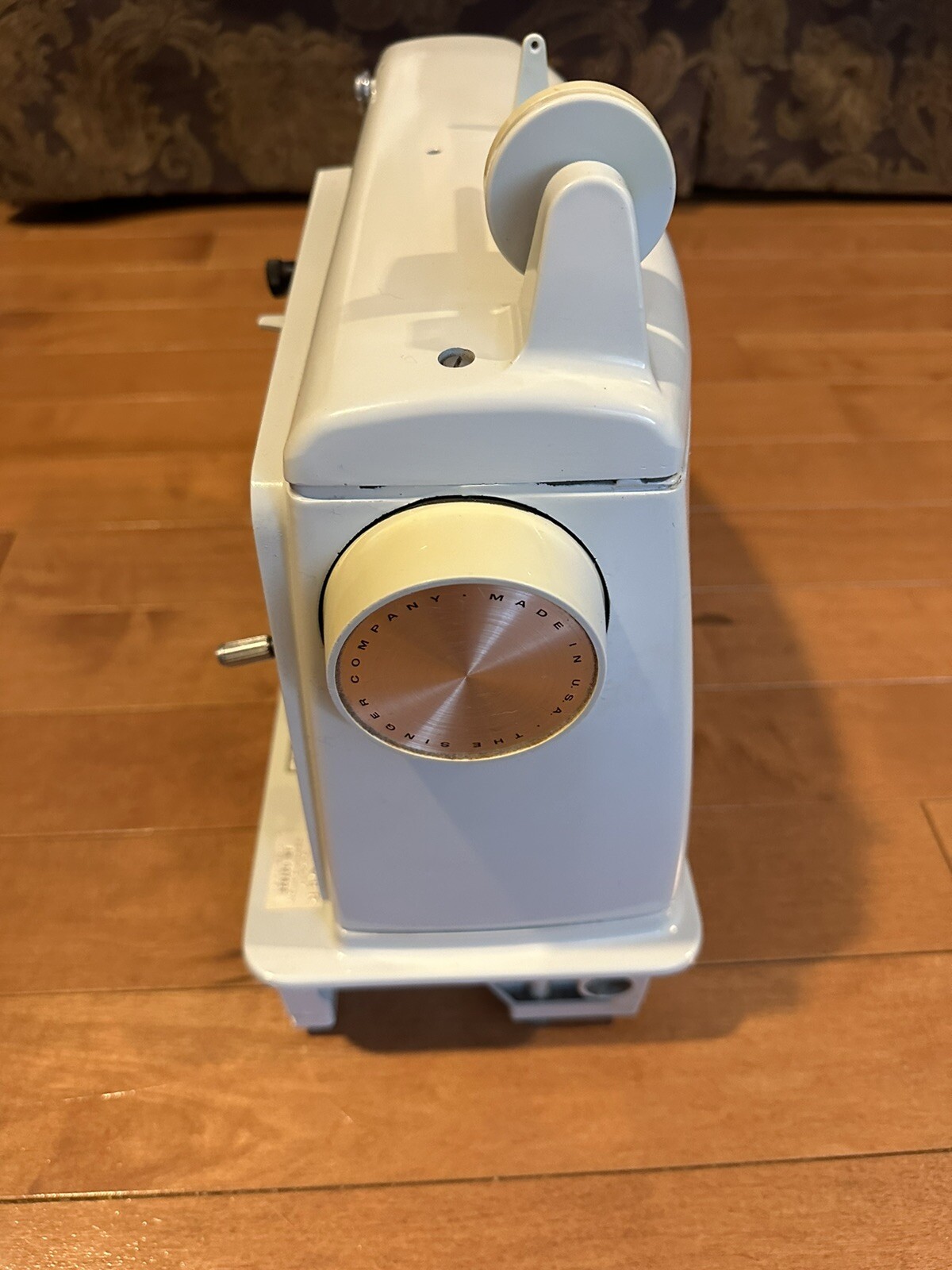 Vintage Singer Touch & Sew Special ZigZag Model 626 Sewing Machine