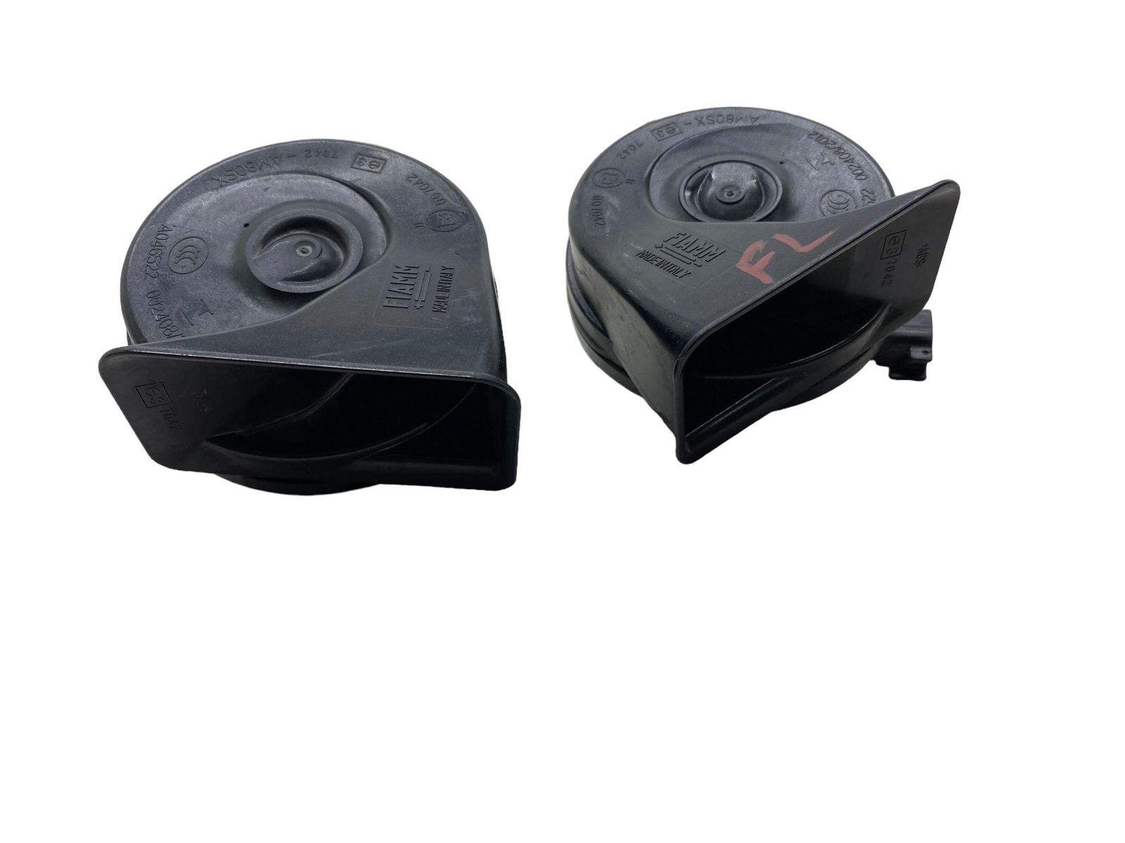 2017-2024 MASERATI LEVANTE HIGH & LOW NOTE TONE SIGNAL HORN SET x2 670037595