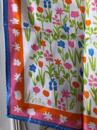 VTG 70s VERA NEUMANN LADYBUG WHITE SPRING FLOWERS ORANGE BLUE PINK SCARF EUC 26" - Picture 4 of 7