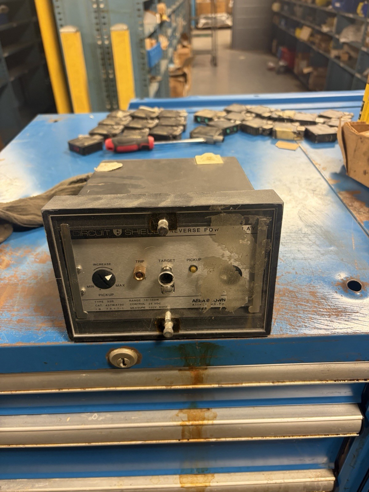 ABB 437W4790 Circuit Shield Reverse Power Relay 32R USED