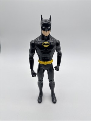 Vintage 1991 Batman Returns Vinyl Figure 11  (No Cape)