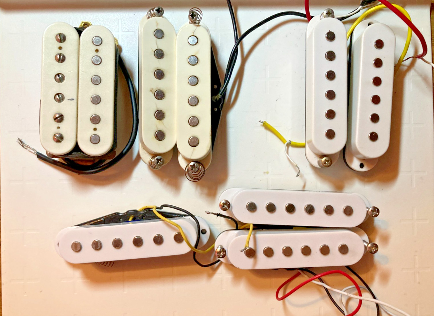 8 Pickup Chitarra Elettrica – Yamaha Pacifica, Eko S300, Squier - Cover Bianche
