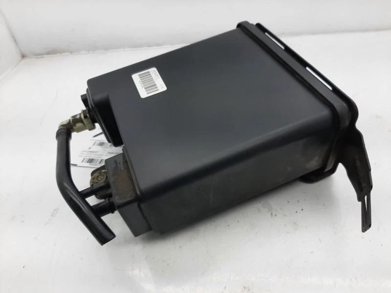 04-16 Cadillac Escalade Fuel Vapor Canister 22963841 - Image 4 of 4