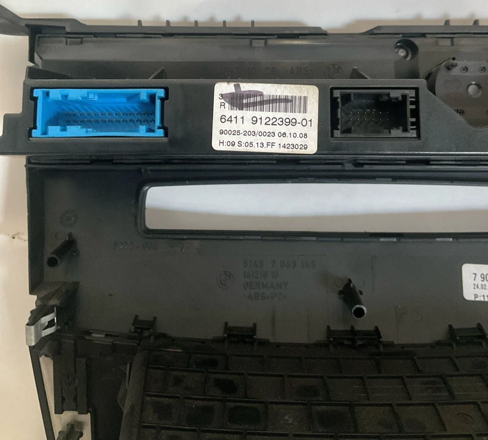 Оригинальная деталь BMW 64119122399 2005-2007 BMW 530i регулятор переменного тока с отделкой - Изображение 4 из 4