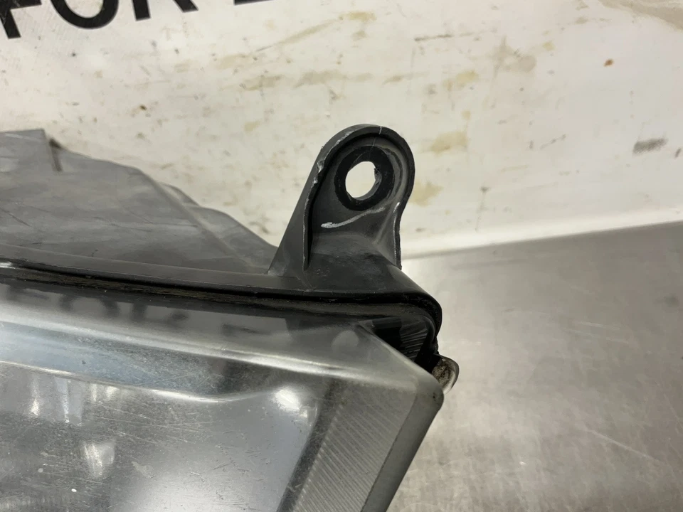 Faro lateral derecho pasajero Dodge Ram 2500 2009-12 OEM Foto 4 de 4